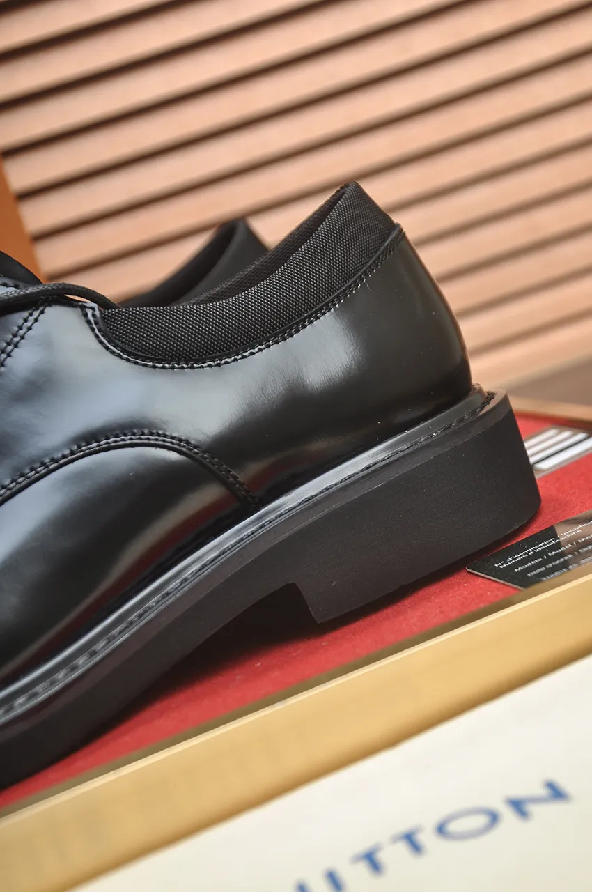 Men's men's shoes💰660💶[LOUIS VUITTON] (original order) new style🍀LV Louis Vuitton * - top version of LV classic leather shoes! Made of imported original single cowhide, original leather side strips and wear-resistant rubber outsole! High quality products! Code number 39-44 (38.45 customized)